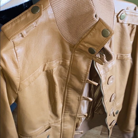 Leather jacket - Picture 4 of 4